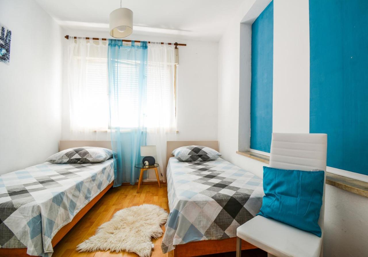 Family Friendly Apartments With A Swimming Pool Zadar - 17553 外观 照片